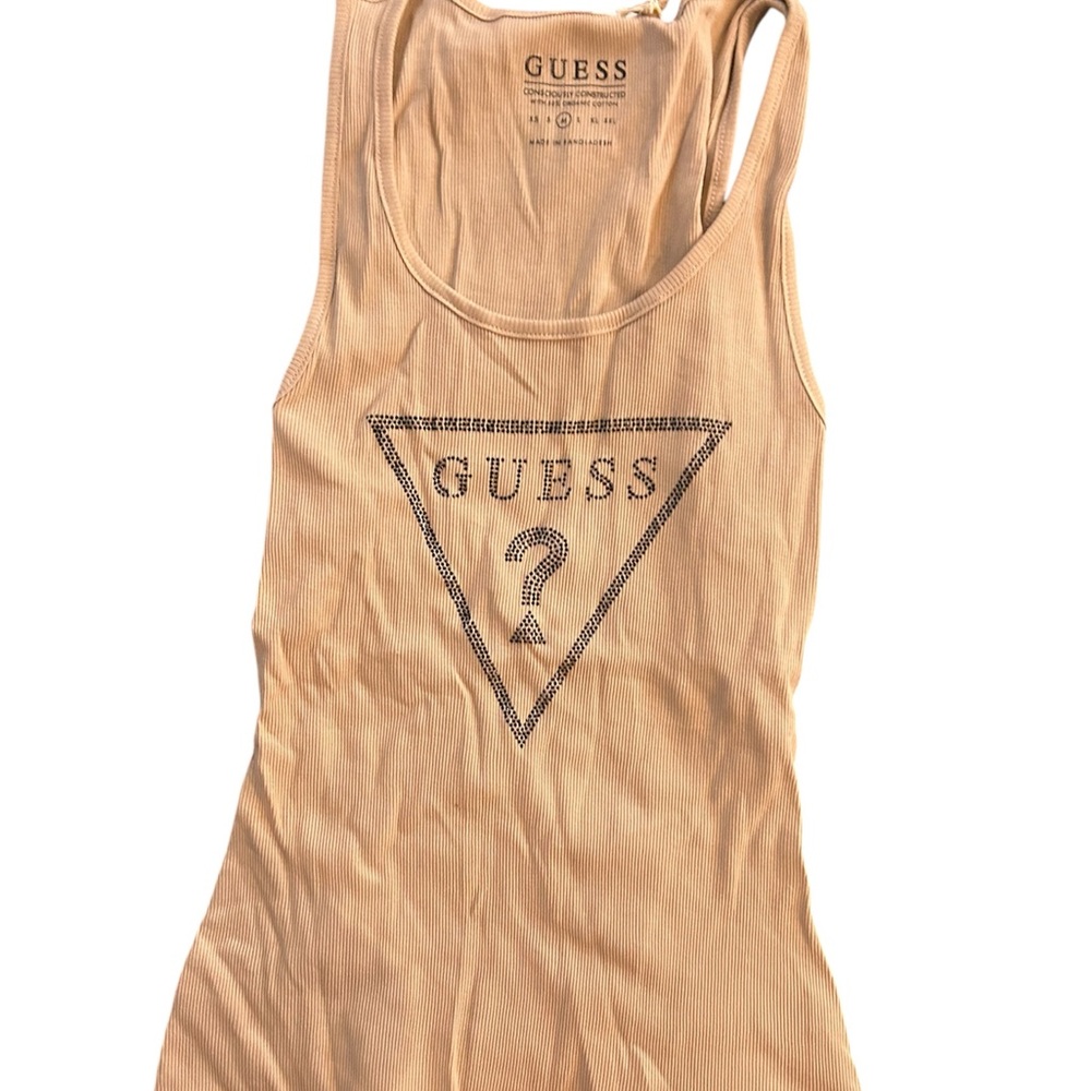 Nwt guess tank size m